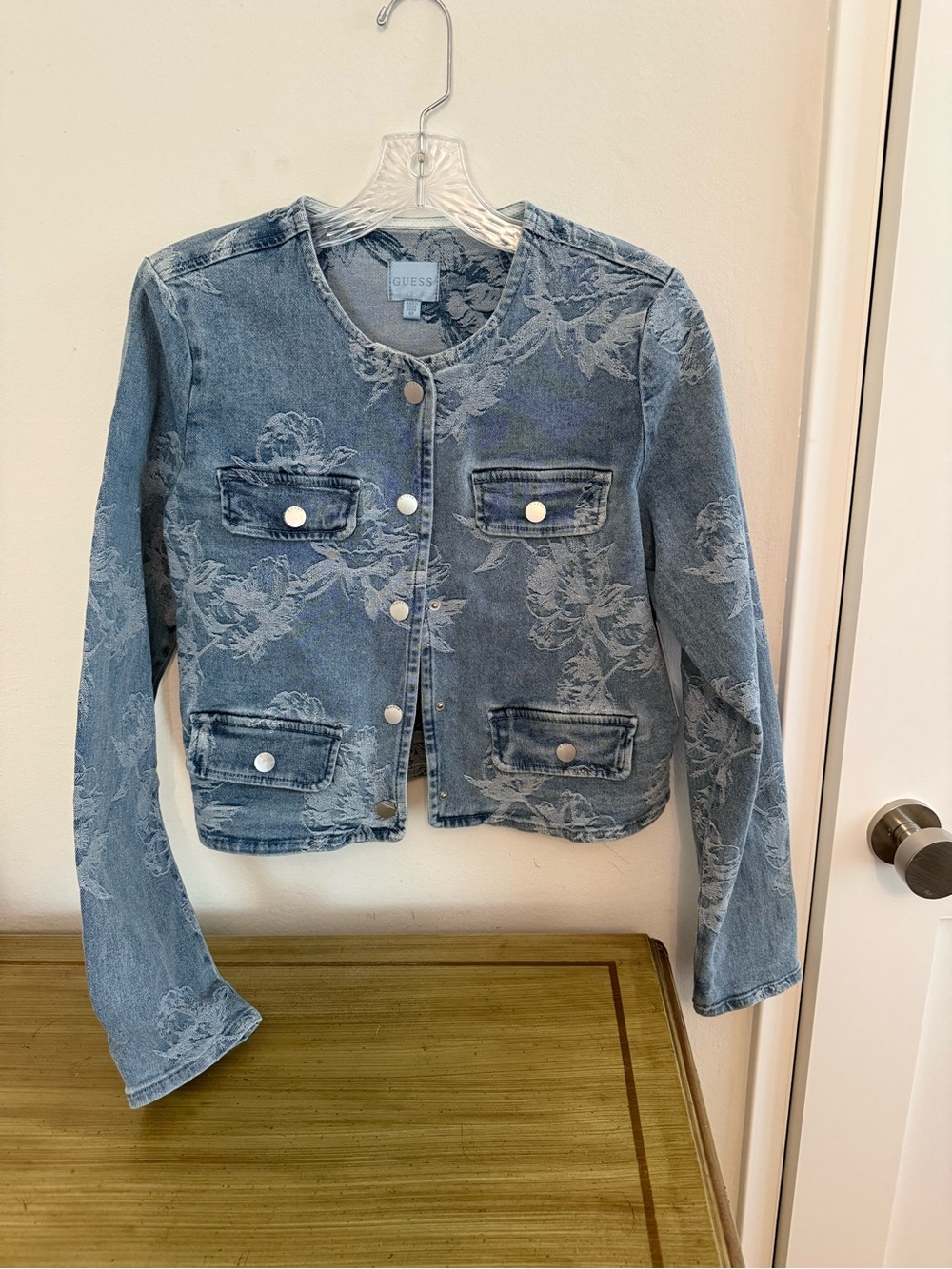 GUESS Women's Light Blue Floral-Print Denim Jacket